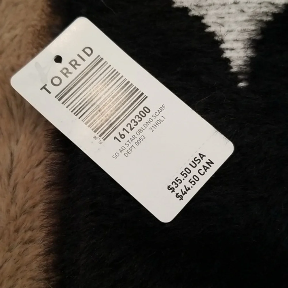 NWT Torrid Black & White Star Oversized Cozy Scarf 80” x 14”